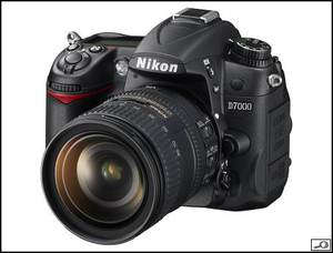  Nikon: D7000