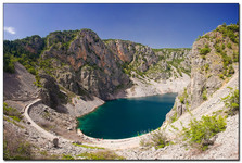   (modro jezero Imotski Croatia)