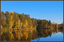 Осень у озера
