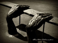 Bench in the form of hands
