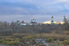 Саровский монастырь осенью